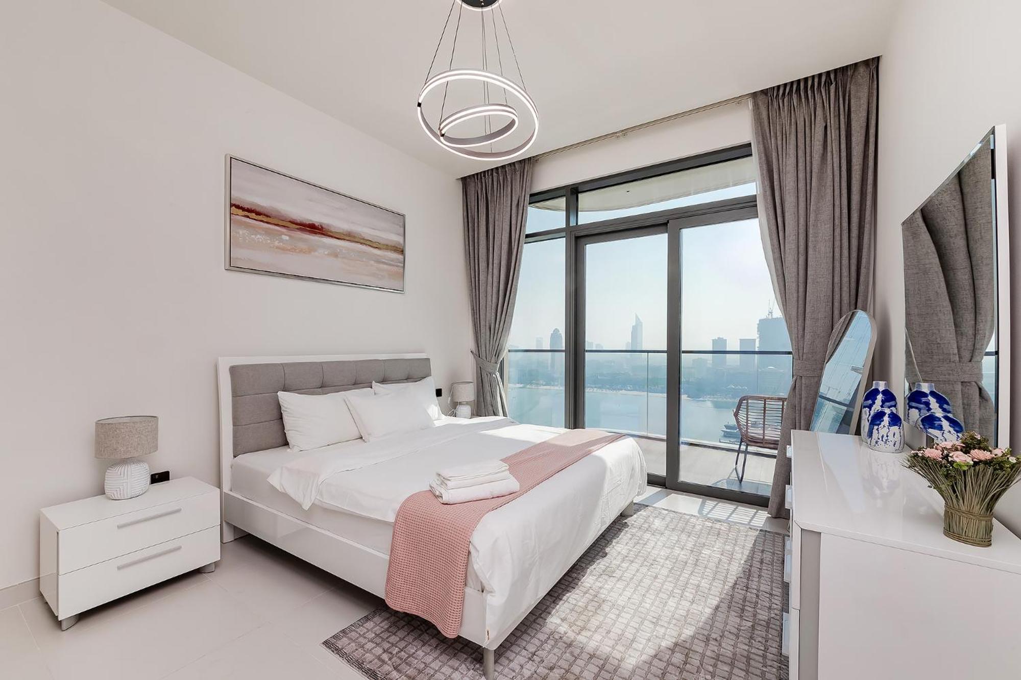 Lux 2br Private *